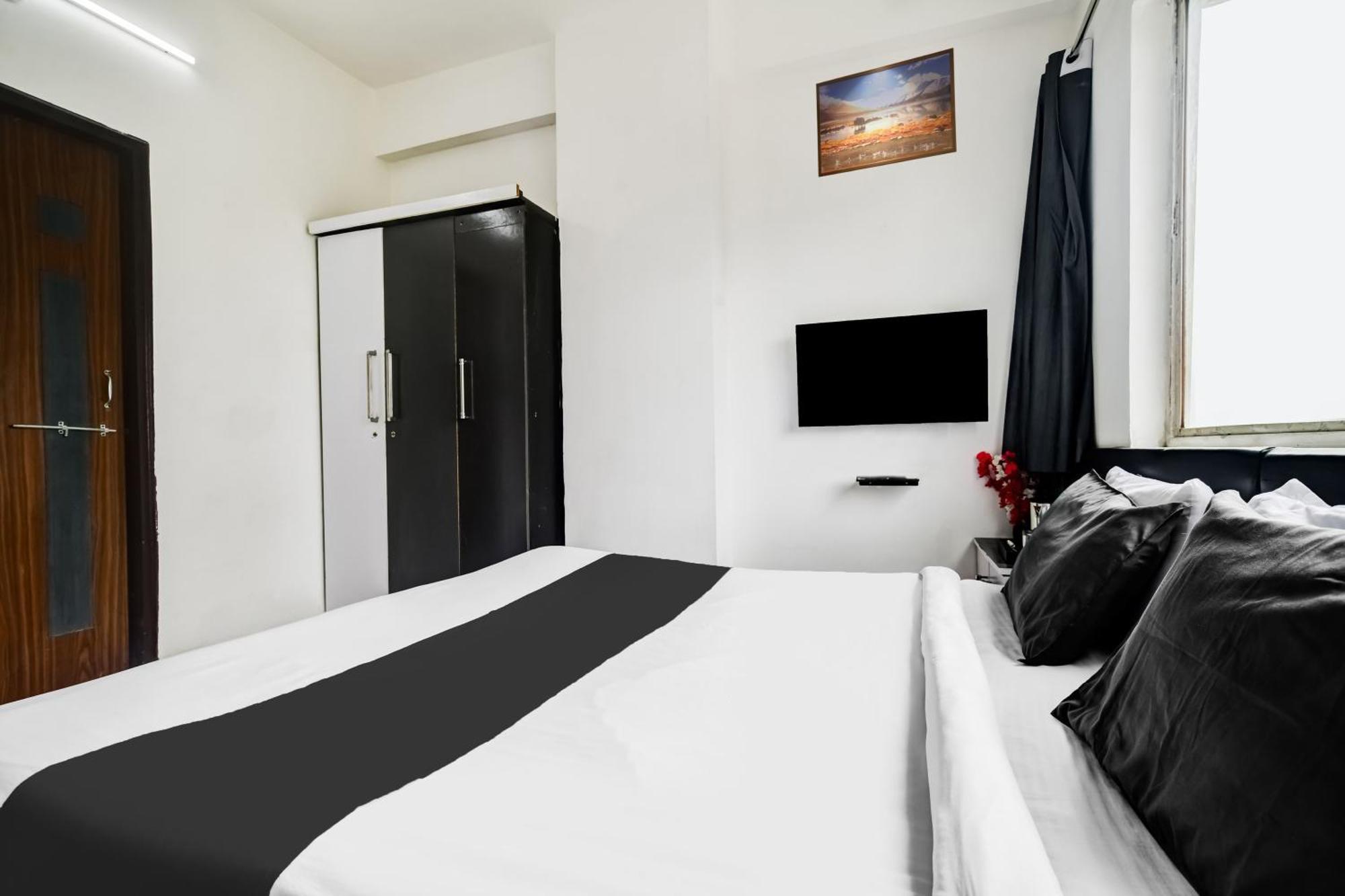 Super Hotel O Indraprasth Indore Luaran gambar