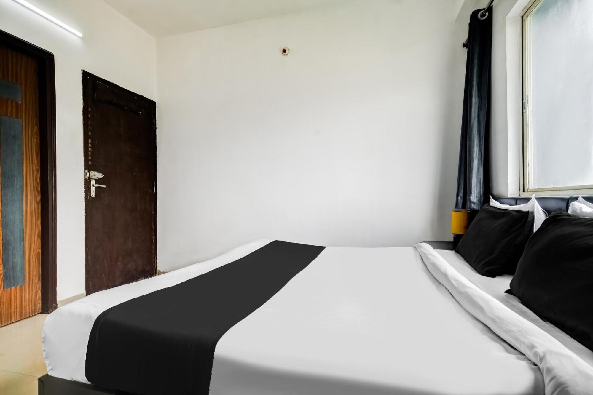 Super Hotel O Indraprasth Indore Luaran gambar