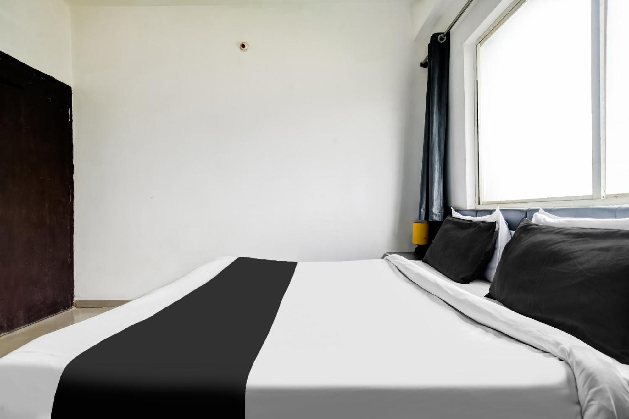 Super Hotel O Indraprasth Indore Luaran gambar